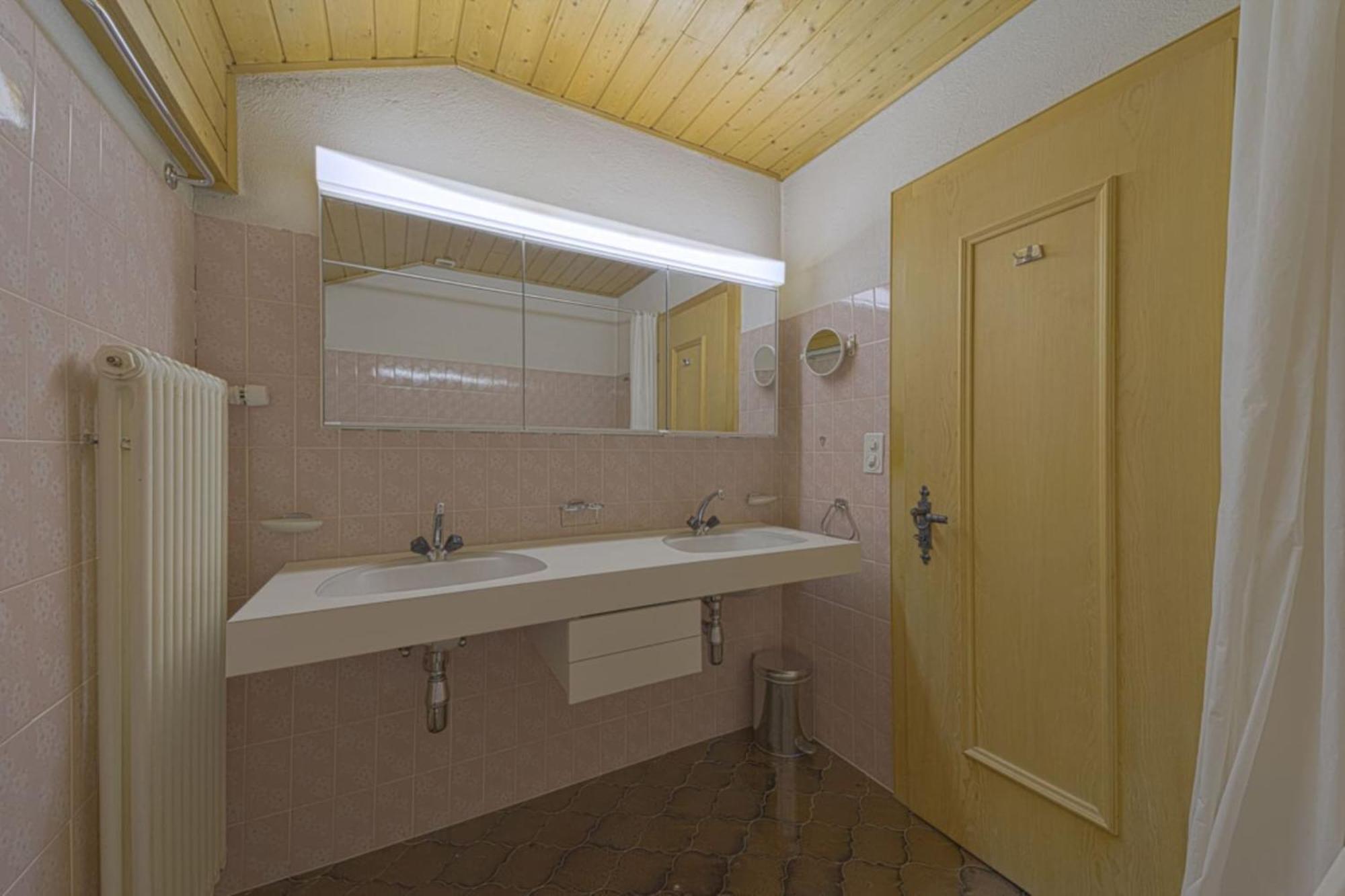 Chesa Clus - Zuoz Apartment Luaran gambar